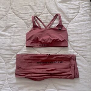 Peloton x Lululemon - together we go far set